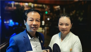 林美蓉：把这双代表中国的鞋，分享给更多人！